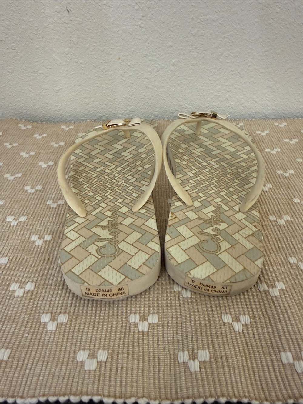 Cole Haan Womens 8B Geometric Buckle Flip Flop Sandals Cream D28449 - Picture 5 of 8